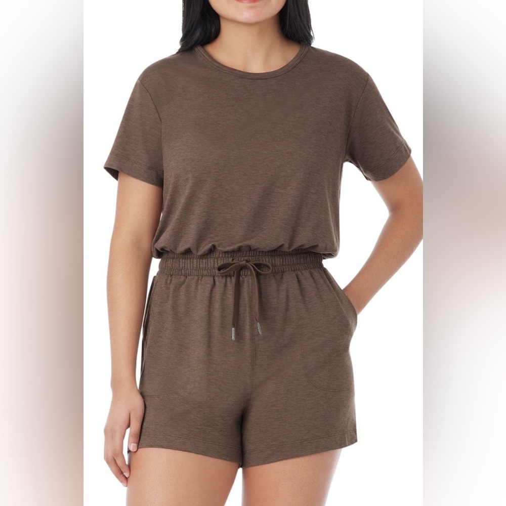 Women’s Romper Brown Short Sleeve Jumpsuit Drawstring Waistband Size Medium NWT